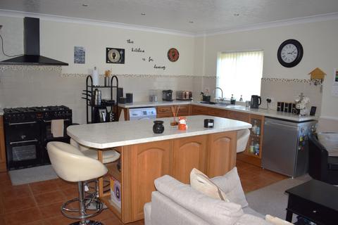 3 bedroom detached bungalow for sale, Kennedy Close, Brigg, DN20