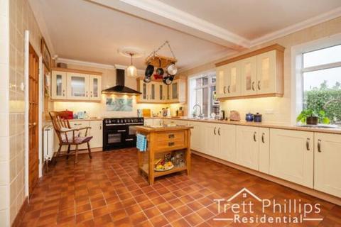 4 bedroom detached house for sale, High Road, Repps With Bastwick
