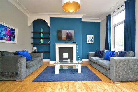 1 bedroom in a house share to rent - Roseneath Street, Wortley, Leeds, LS12