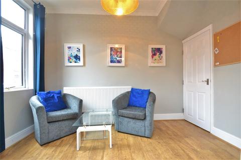 1 bedroom in a house share to rent - Roseneath Street, Wortley, Leeds, LS12