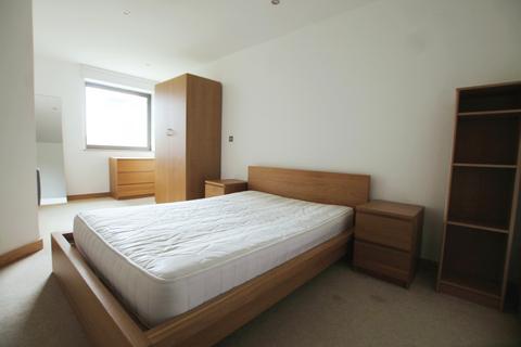 1 bedroom flat to rent, Salts Mill Road, Shipley, Bradford, BD17