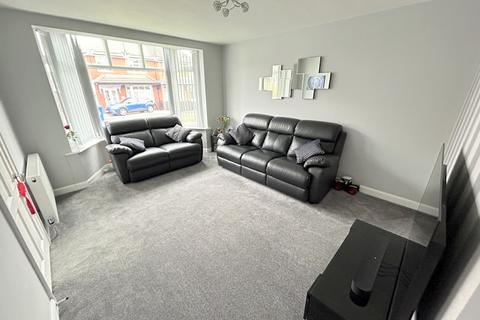 3 bedroom semi-detached house for sale - Prestwich, Manchester M25