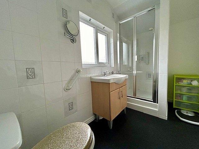 Shower Room/Wc