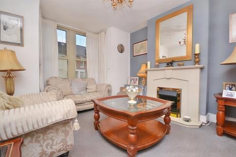 16 Ashley Road, Salisbury, SP2 7BZ