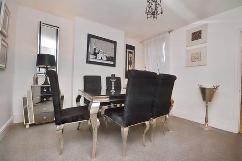 16 Ashley Road, Salisbury, SP2 7BZ