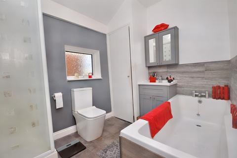 16 Ashley Road, Salisbury, SP2 7BZ