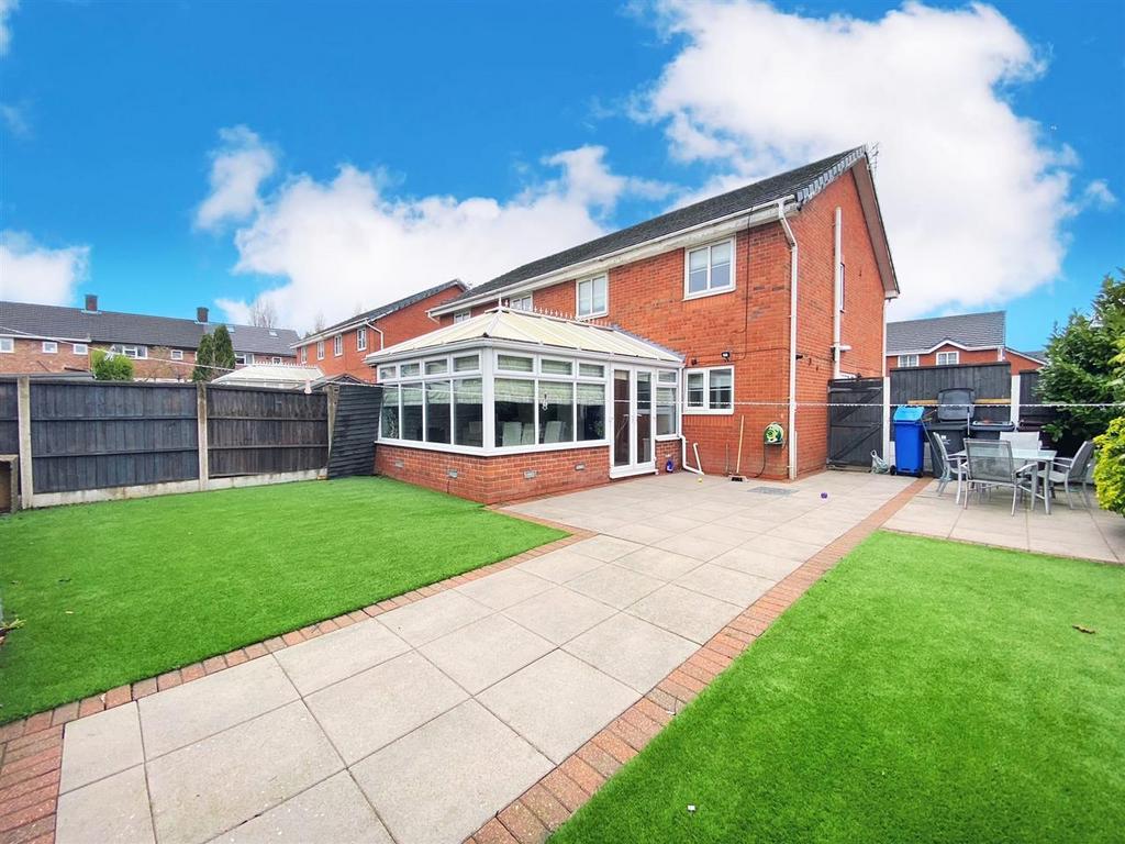 Ardennes Road, Huyton, Liverpool 3 bed semidetached house for sale £