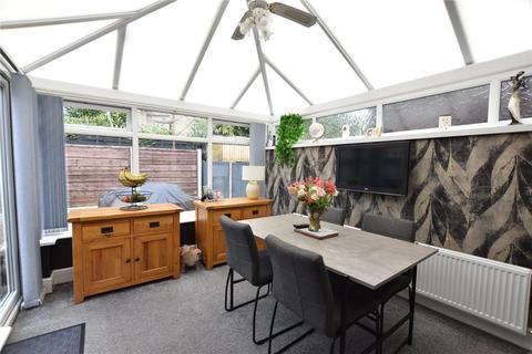 9 Great Meadow, Shaw, Oldham, OL2 7PU