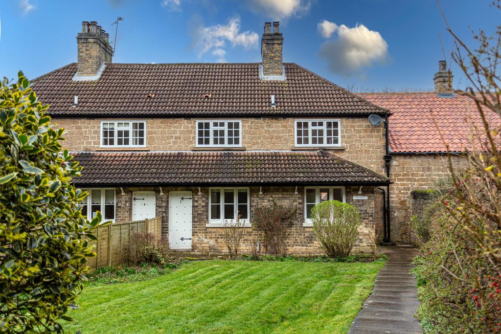 Old Gateford Road, Worksop, S81 3 bed semidetached house for sale £