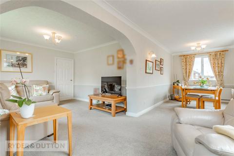 318 Den Lane, Springhead, Oldham, OL4 4RE
