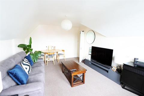 2 bedroom apartment for sale, Spencer Road, South Croydon