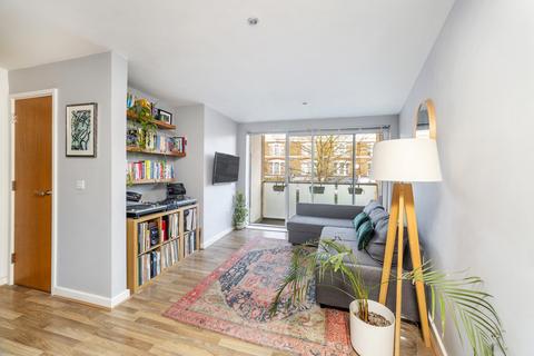 2 bedroom flat to rent, Altima Court, 33 East Dulwich Road, London, SE22