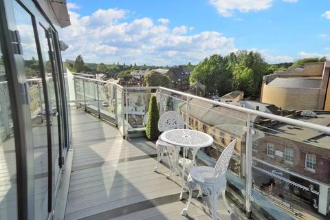 1 bedroom flat to rent, Thames Street, Staines TW18