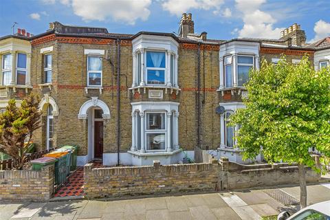 1 bedroom ground floor flat for sale, Walpole Road, London