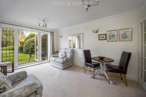 2 bedroom retirement property for sale, Epsom Road, Leatherhead KT22