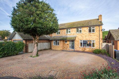 4 Ash Close, Herne Bay, CT6 7NJ
