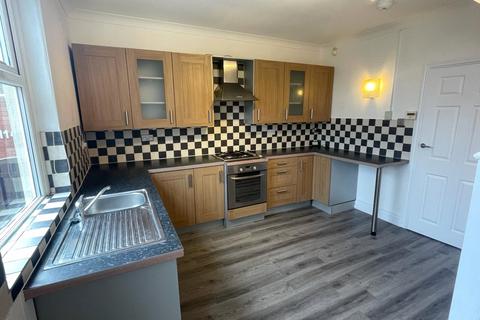 2 bedroom terraced house to rent - Newton Lane, Wakefield, West Yorkshire, WF1