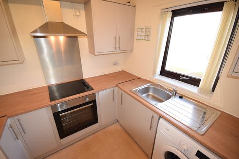 2 bedroom flat to rent, Canal Court, Infirmary Street, CA2