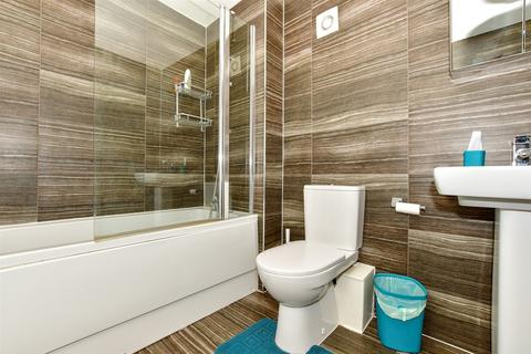 42 Burroughs Drive, Dartford, DA1 5TX