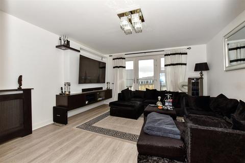42 Burroughs Drive, Dartford, DA1 5TX
