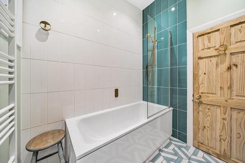 24 Inchmery Road, London, SE6 2NE