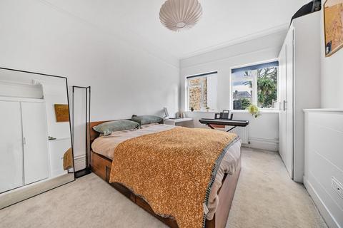 24 Inchmery Road, London, SE6 2NE