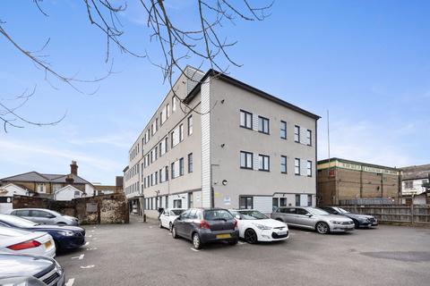 2 bedroom apartment for sale, Victoria Road, Horley RH6