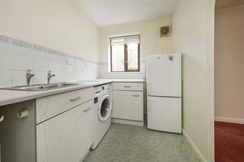 2 bedroom flat for sale - Varsity Drive, Twickenham , London , Middlesex, TW1 1AN