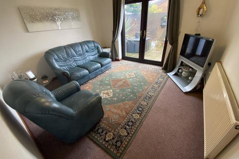 12 Clos Ceri, Clydach, Swansea, SA6 5NP