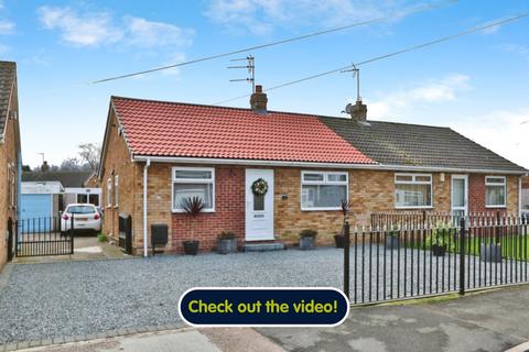 2 bedroom semi-detached bungalow for sale, Sextant Road, Hull, East Riding of Yorkshire, HU6 7BA