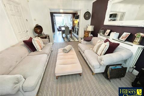 213 Warren Drive, Hornchurch, RM12 4PL