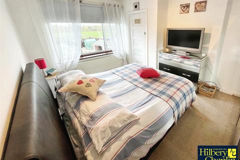 213 Warren Drive, Hornchurch, RM12 4PL