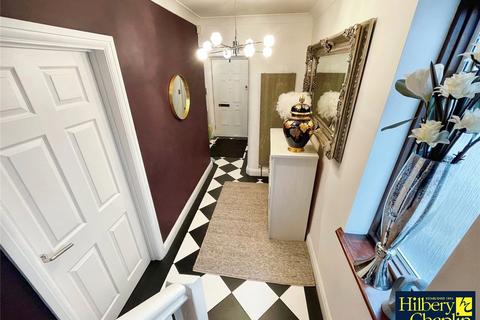 213 Warren Drive, Hornchurch, RM12 4PL