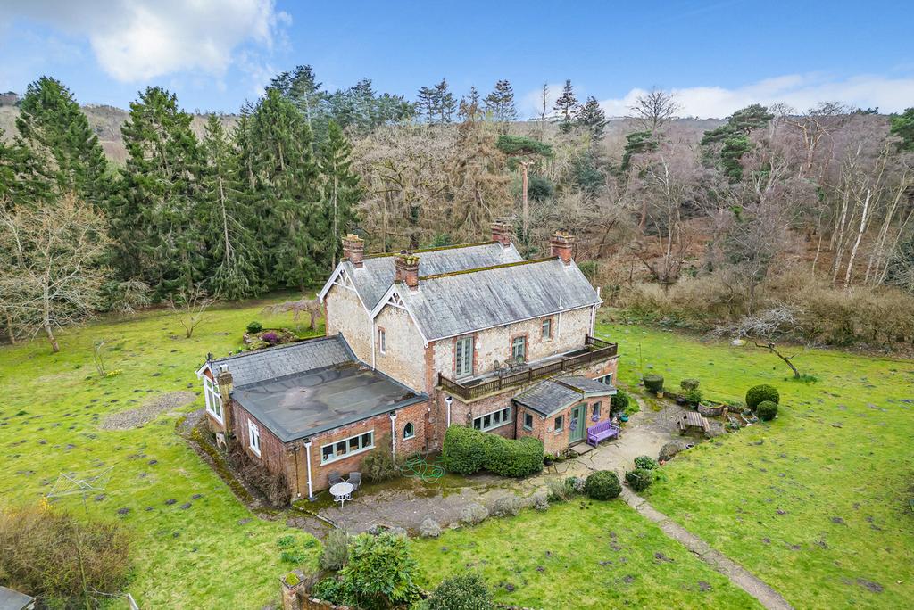 St Vincents Lane, West Malling, ME19 3 bed country house for sale £