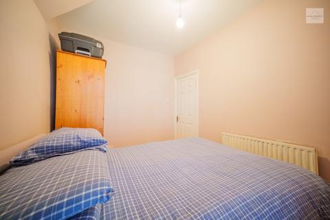 34 Henderson Road, London, N9 7QU