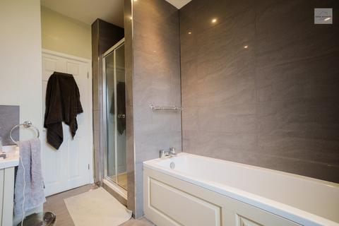 34 Henderson Road, London, N9 7QU