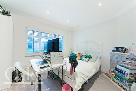 3 bedroom end of terrace house for sale, Long Lane, Addiscombe
