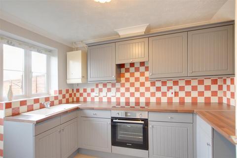 3 bedroom semi-detached house to rent - The Acorns, Burgess Hill, West Sussex, RH15