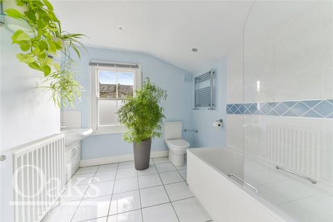 13 Watcombe Road, London, SE25 4XA