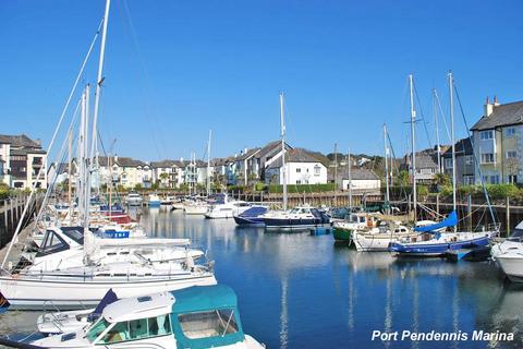 2 bedroom ground floor flat for sale, Port Pendennis, Falmouth, Cornwall