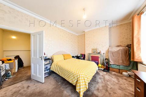 3 bedroom terraced house for sale, Brent View Road, Hendon, NW9