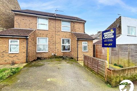 1 bedroom semi-detached house to rent, Shortlands Road, Sittingbourne, Kent, ME10