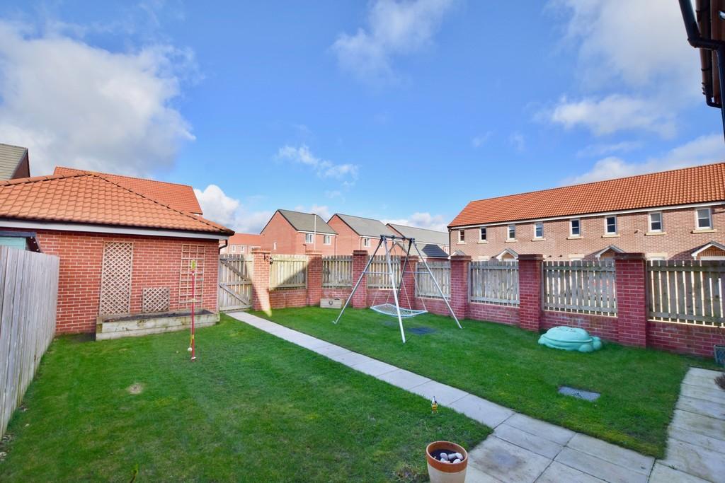 Grainger Drive, Pocklington 4 bed detached house for sale £340,000