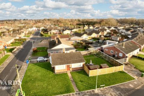 2 bedroom detached bungalow for sale, Belaugh Avenue, Lowestoft