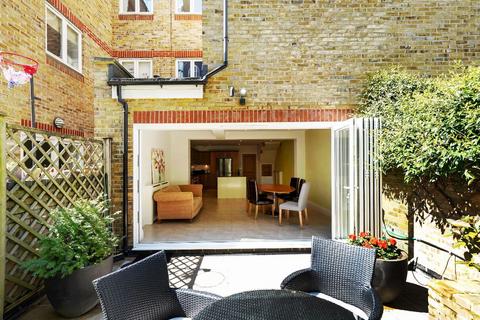 4 bedroom townhouse for sale, Conduit Mews, London