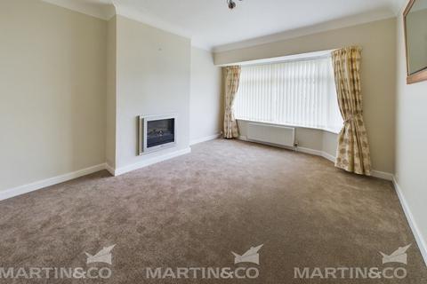 2 bedroom semi-detached bungalow to rent, Croft Road , Balby