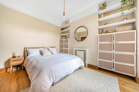 8 Pattenden Road, London, SE6 4NQ