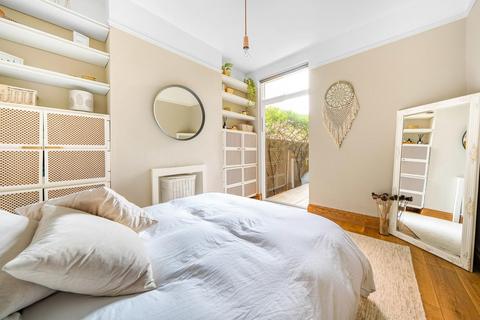 8 Pattenden Road, London, SE6 4NQ