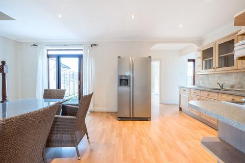 67 The Street, Fetcham, Leatherhead, KT22 9RB