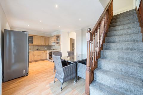 67 The Street, Fetcham, Leatherhead, KT22 9RB